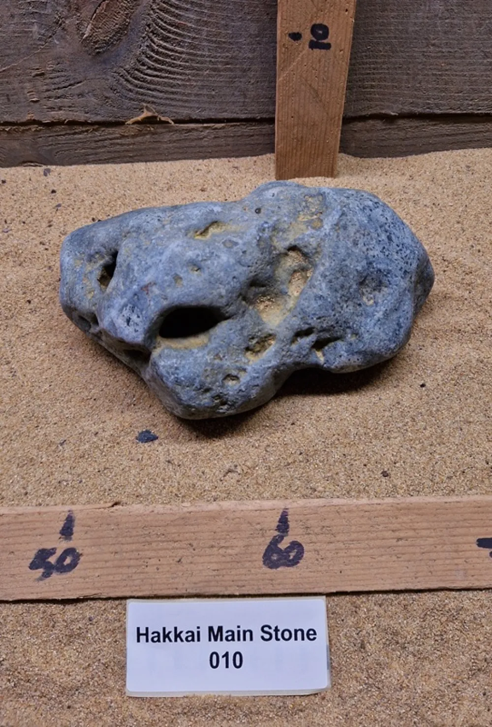 Hakkai Main Stone 010